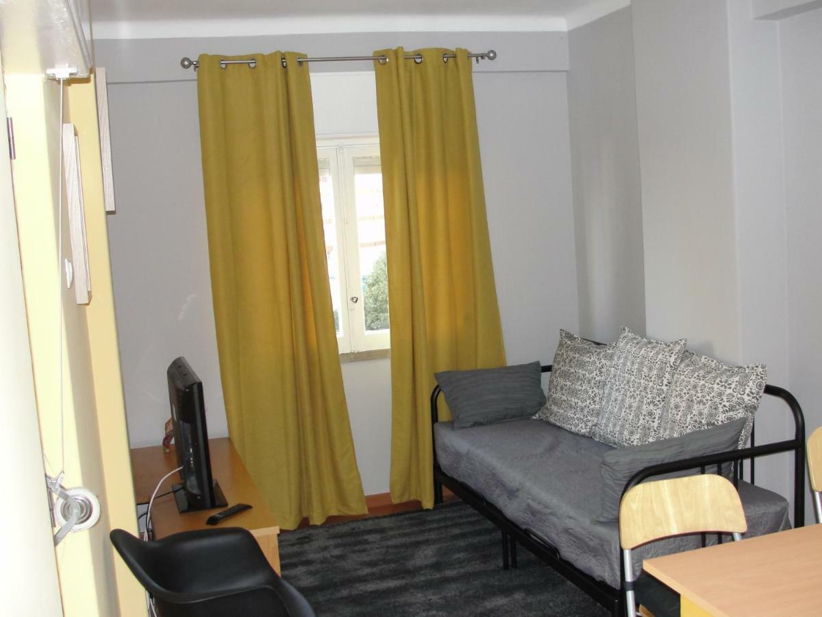Comfort City Hub - Metro Lisbon Amadora Bagian luar foto